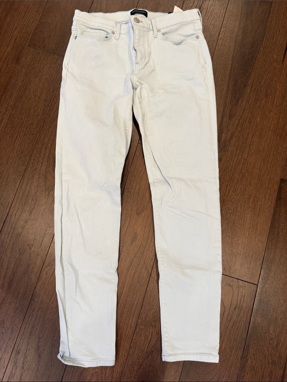 Banana Republic Premium Skinny Denim in Light Blue - Size 27 - C70-016